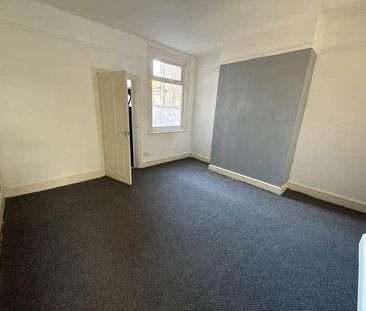 Sidney Street, Cleethorpes, DN35 - Photo 5