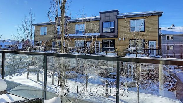 207 - 2416 34 Avenue SW, Calgary - Photo 1