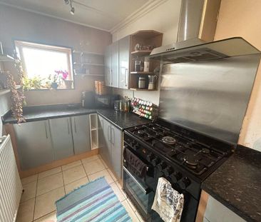 4 bedroom terraced house to rent - Photo 3