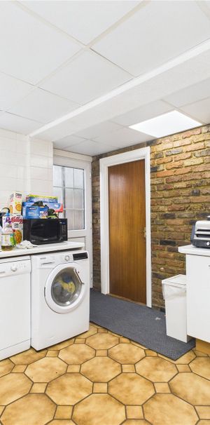 Maple Close, Winnersh Maple Close, Winnersh - Photo 1