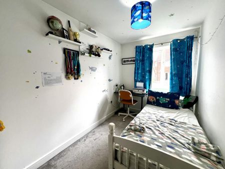 3 bedroom detached house to rent - Photo 3