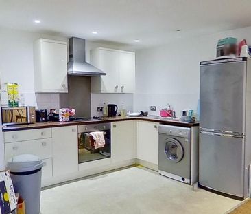 2 bedroom apartment to rent - Photo 2