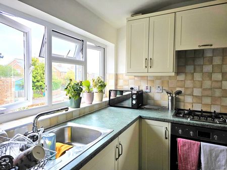 Priorswood Road, Taunton, Somerset, TA2 - Photo 3