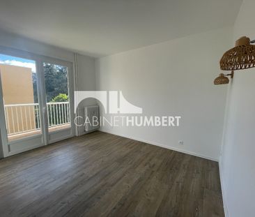 Location Appartement 2 pièces 61m² ST ETIENNE 42000 - Photo 2