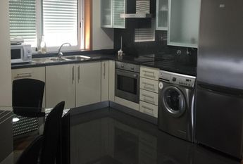 Alugo quarto em T2 novo frente a Faculdade de Medicina