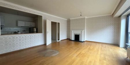 Appartement te huur in Kortrijk voor € 790 met 2 slaapkamers - Foto 2