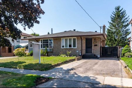 For Lease - 1272 Cedar Street, Oshawa, Ontario - Photo 2