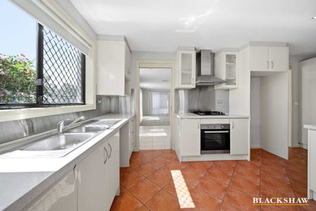 Peaceful Family Living in a Private Cul-de-Sac Setting - Photo 4