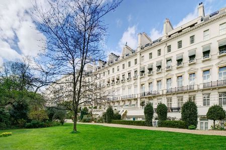 4770 square feet of beautiful light-filled space in this three floor flat by Hyde Park. The property comprises: exquisitely finished kitchen/breakfast room, generously sized reception room, - Photo 4