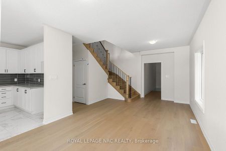 For Lease - 106 Palace Street, Thorold, Ontario - Photo 5