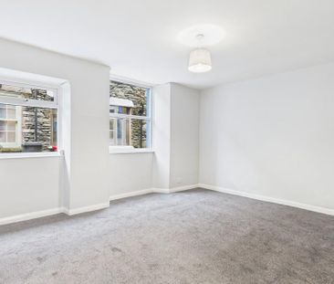 3 bedroom end of terrace house to rent - Photo 3