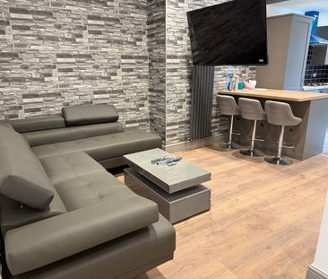 4 Bed End Terrace, Liverpool, L13 - Photo 1