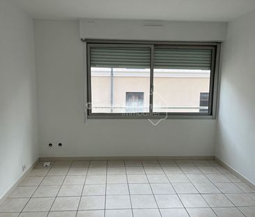 Appartement T2 NIMES, - Photo 2