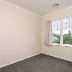 b/15 Hall Street, Newtown, Wellington City - Photo 2