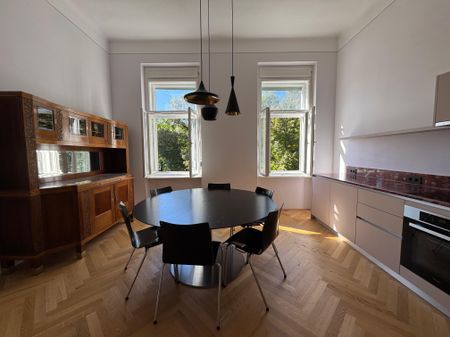 Wohnen mit Charm! Sanierter Altbau in Top-Lage - Photo 4