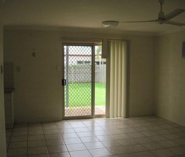 Charming 3 Bedroom House in Kirwan - Your Perfect Rental! - Photo 3