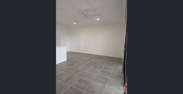 ***BRAND NEW*** - 3 BEDROOM TOWNHOUSE AVAILABLE NOW - Photo 1