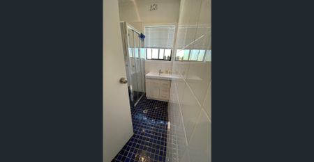 Walking distance to shops - Photo 5