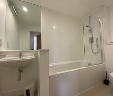 2 BED Apartment To rent - Photo 5