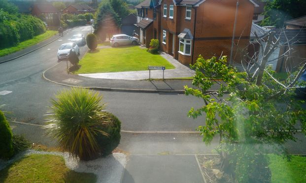 Bright & Modern Room | Quiet Neighborhood 🌿 Room 1 - Executive Double - Ground Floor - Photo 1