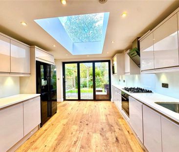 3 bedroom apartment to rent - Photo 5