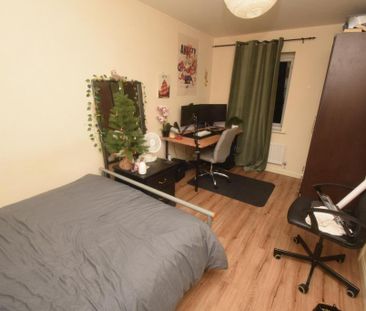 4 bedroom house to rent - Photo 2