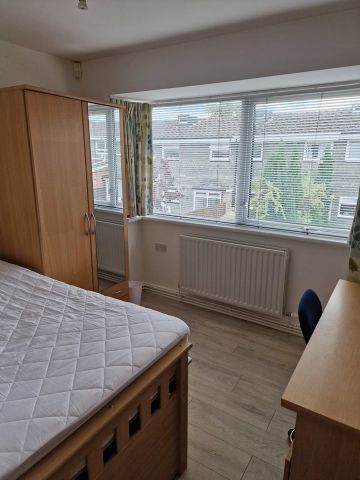 5 Bed Terraced House, Leeson Walk, B17 - Photo 4