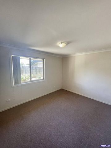 Modern 2 Bedroom Unit in Great Complex - Photo 5