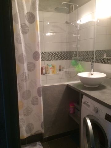 Location Appartement 2 pièces 35m² - Photo 4