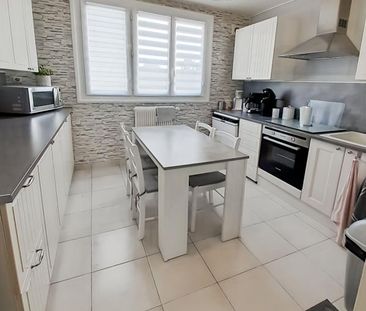 Location Appartement 3 pièces 63m² CREPY EN VALOIS 60800 - Photo 5