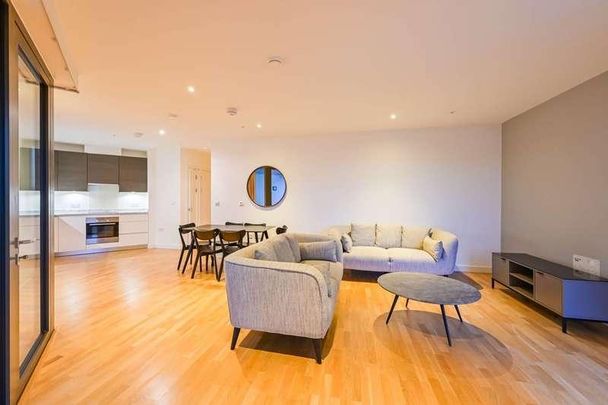 Lunaria House, East Village, Stratford, E20 - Photo 1