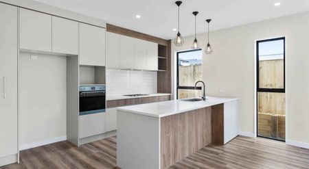 3 bedrooms with 2.5 bathrooms - Photo 3