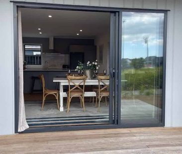 Enjoy modern living in this Platinum Home - Photo 2