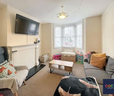 3 bedroom terraced house to rent - Photo 3