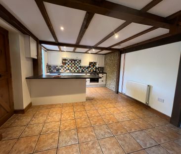 2 bedroom cottage to rent Bath Lane, Buckingham, Buckinghamshire, MK18 - Photo 2