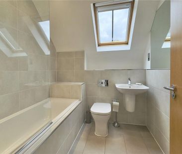 2 bedroom semi-detached house to rent - Photo 3