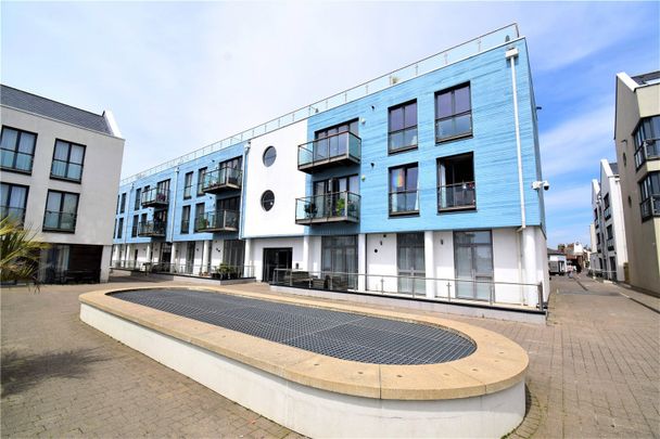 Waterside Marina, Brightlingsea, Colchester, Essex, CO7 0GE - Photo 1