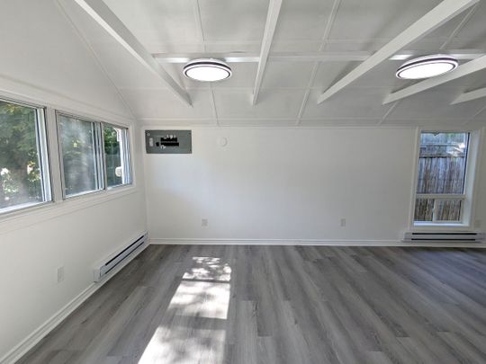 For Lease - 696 Hastings Avenue, Innisfil, Ontario - Photo 1