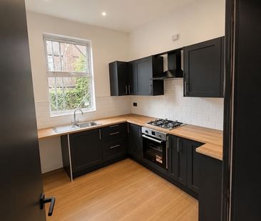6 Bed Detached House, Clifton Road, L6 - Photo 5