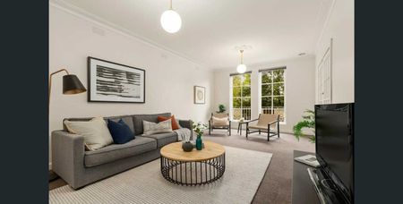 THREE BEDROOM DOUBLE STOREY TOWNHOUSE- COASTAL LIVING NEAR BRIGHTON BEACH - Photo 5