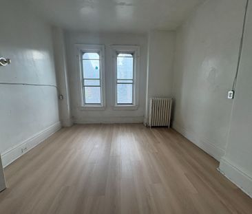For Lease - 14 D'Arcy Street Unit# Upper, Toronto, Ontario - Photo 4