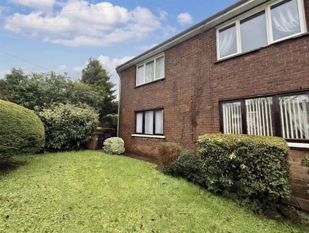 22b Lower Braniel Road, Belfast, BT5 7JQ - Photo 5