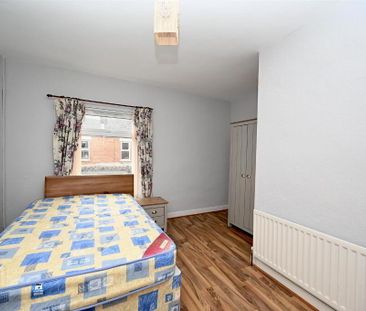 30 Benburb Street, Belfast, BT12 6JG - Photo 6