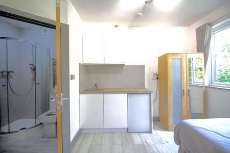 Studio to rent - Photo 5