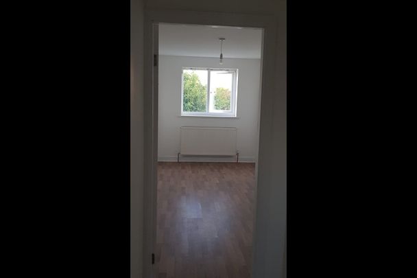 6 Bed Flat, Hmo Compatible House, B43 - Photo 1