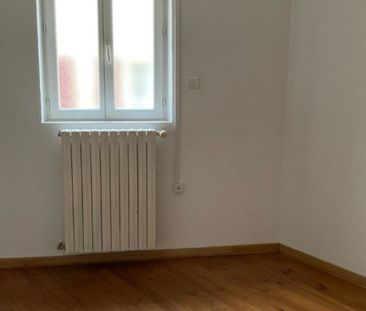 APPARTEMENT EYRAGUES 730 € CC - Photo 2