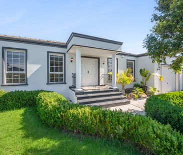 Expansive Family Abode in ever-popular Lovely Banks - Photo 5