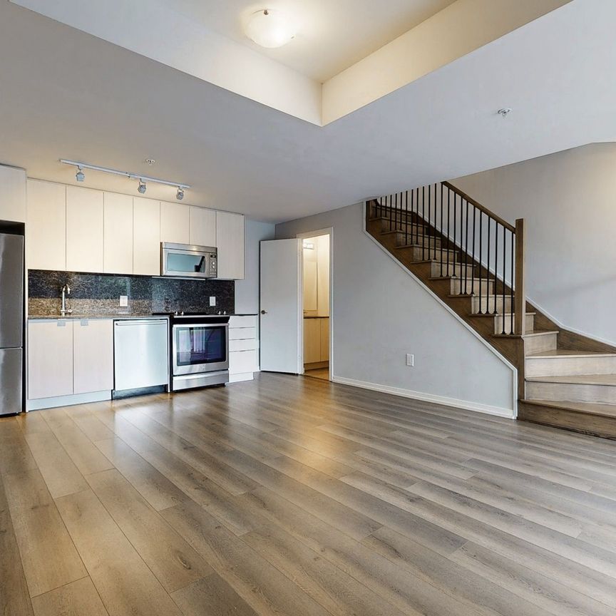For Lease - 3237 Bayview Avenue Unit# Th 106, Toronto, Ontario - Photo 1