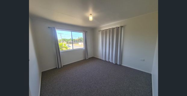 RENOVATED UNIT - SUIT MATURE AGED - Photo 1