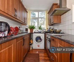 2 bedroom maisonette to rent - Photo 2